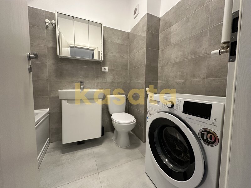 Apartament 2 Camere 🏡 | Loc de parcare | Decomandat | Etaj 5/10 🏢